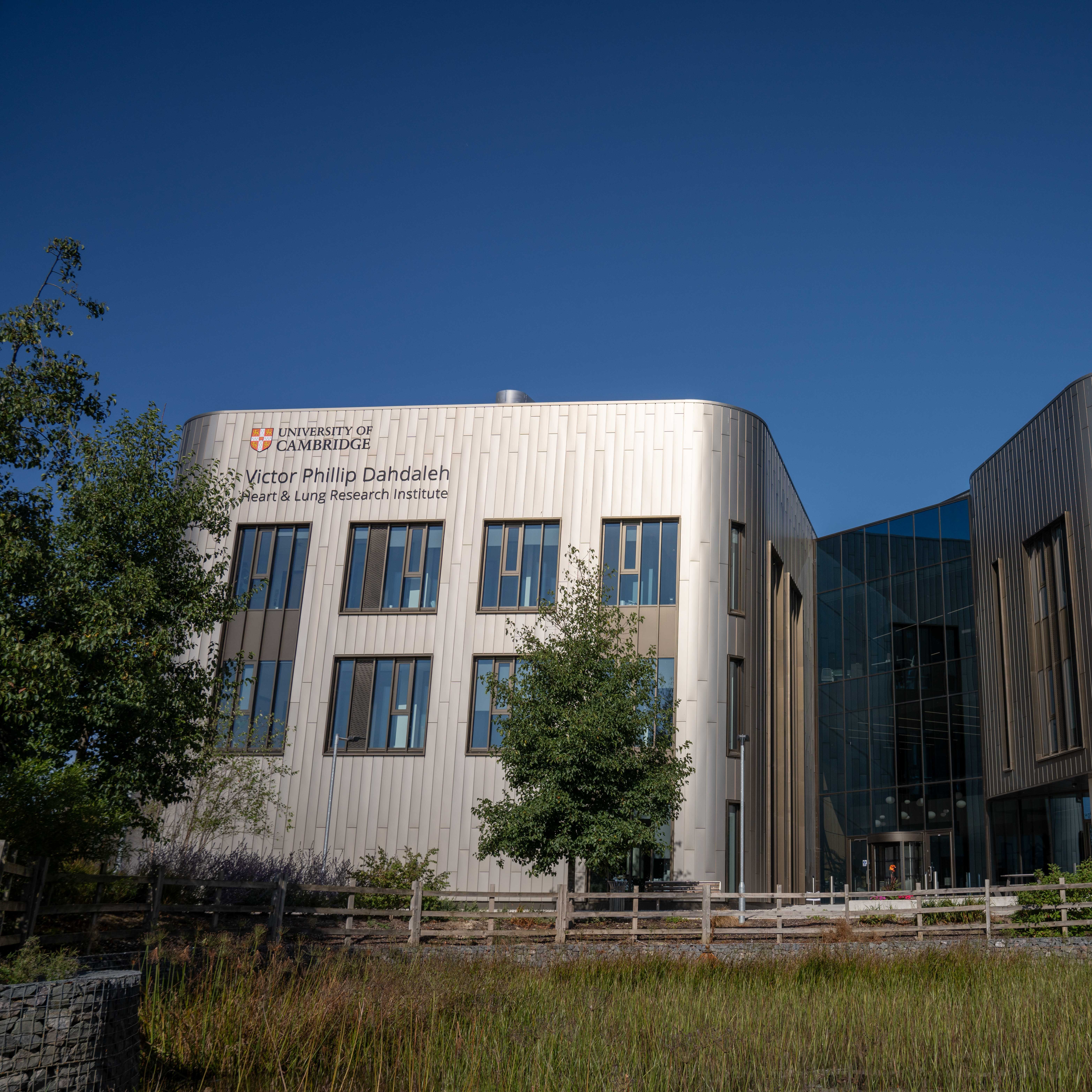 Victor Phillip Dahdaleh Heart & Lung Research Institute