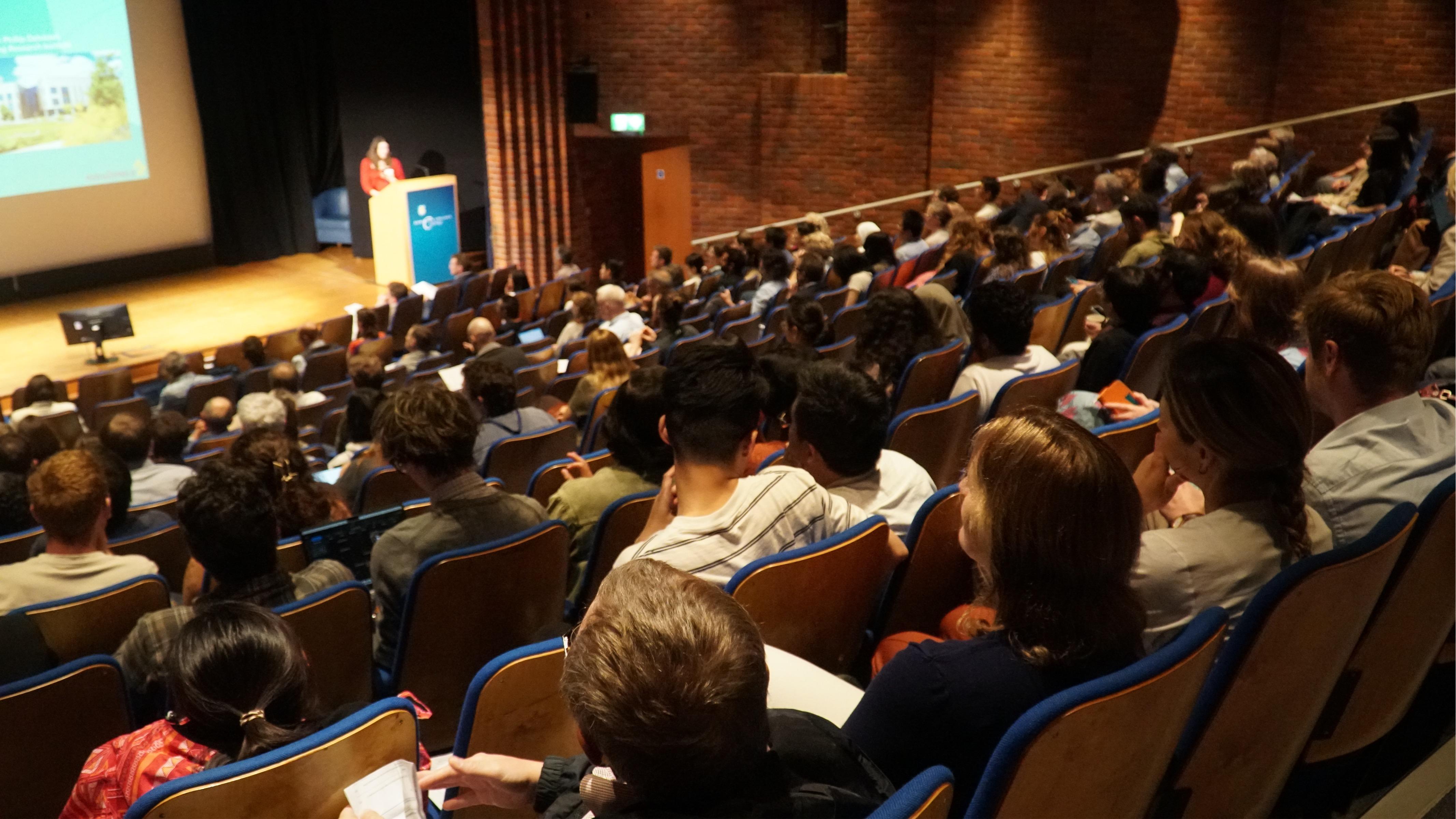 Picture of audiences at the Robinson College